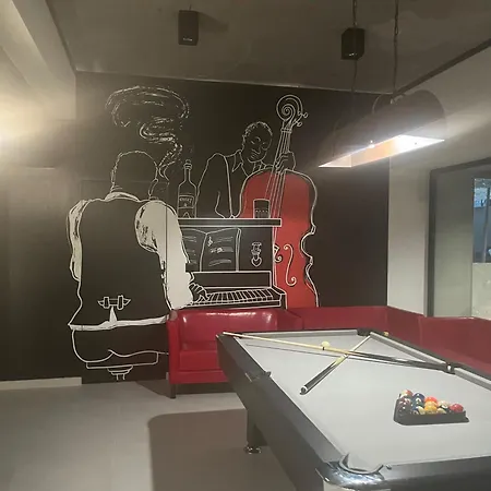 Perla Jezior 므랑고보