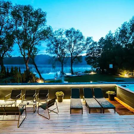 Perla Jezior 빌라 *