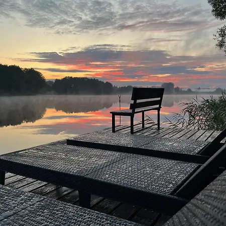 Perla Jezior 빌라 므랑고보